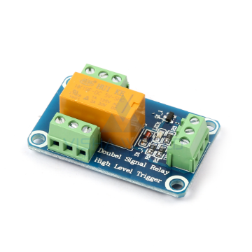 1 x DC 24V - 30A Opto Isolated High/Low Level Triggering Relay Module